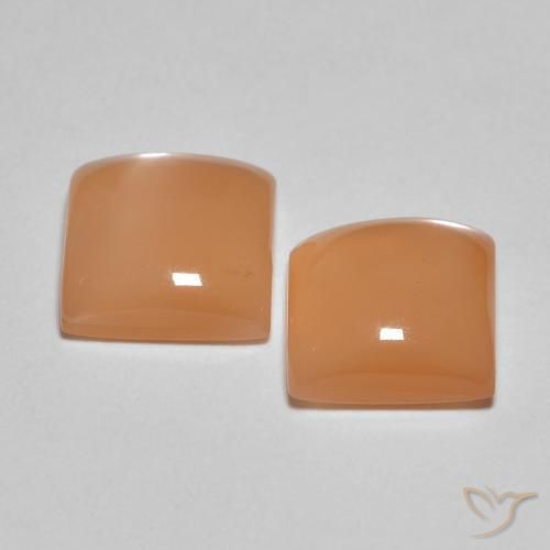 Shop natural 3.15ct カンタロープオレンジ ムーンストーン gems, 四角形, from インド at GemSelect. In stock, global shipping!