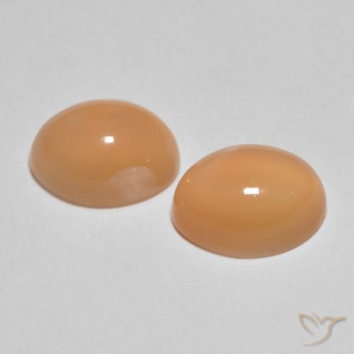 Shop natural 2.86ct Medium Light-Orange ムーンストーン gems, 楕円形, from インド at GemSelect. In stock, global shipping!