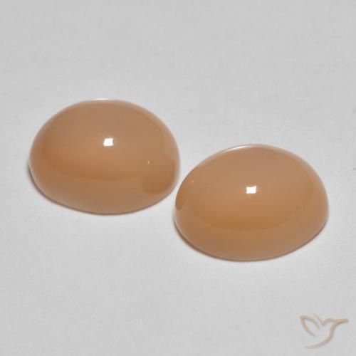 Shop natural 3.18ct ピーチオレンジ ムーンストーン gems, 楕円形, from インド at GemSelect. In stock, global shipping!