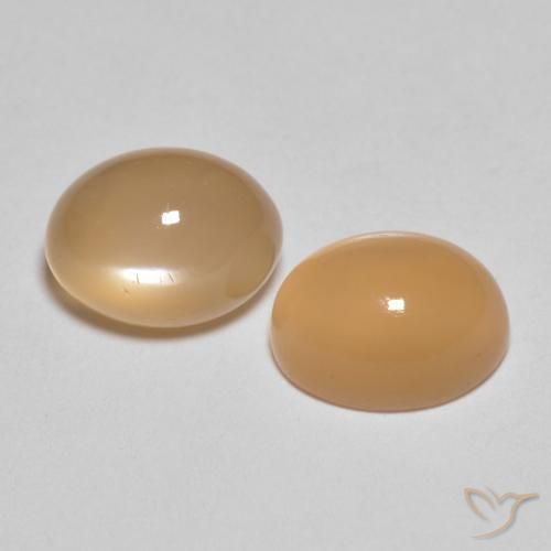 Shop natural 3.07ct ピーチオレンジ ムーンストーン gems, 楕円形, from インド at GemSelect. In stock, global shipping!