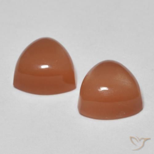 Shop natural 2.04ct 赤みがかったオレンジ ムーンストーン gems, トリリオン, from インド at GemSelect. In stock, global shipping!