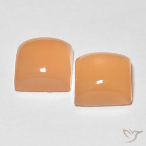 Shop natural 3.93ct ピーチオレンジ ムーンストーン gems, 四角形, from インド at GemSelect. In stock, global shipping!