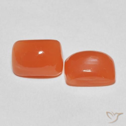 Shop natural 4.87ct ファイアオレンジ ムーンストーン gems, クッション, from インド at GemSelect. In stock, global shipping!
