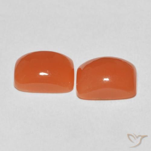 Shop natural 4.87ct ウォームアプリコットオレンジ ムーンストーン gems, クッション, from インド at GemSelect. In stock, global shipping!