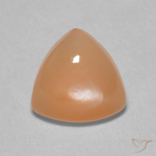 1.48カラットの天然Medium Light-Orangeムーンストーン、トリリオン、半透明