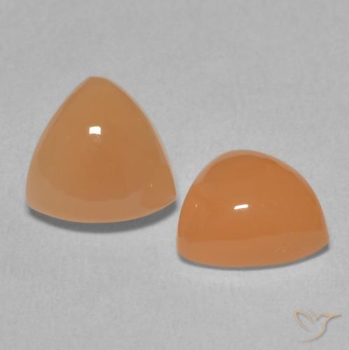 Shop natural 3.56ct ミディアムオレンジ ムーンストーン gems, トリリオン, from インド at GemSelect. In stock, global shipping!