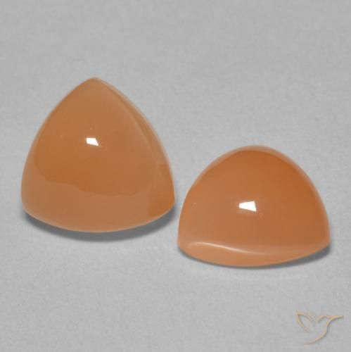 Shop natural 3.80ct 赤みがかったオレンジ ムーンストーン gems, トリリオン, from インド at GemSelect. In stock, global shipping!