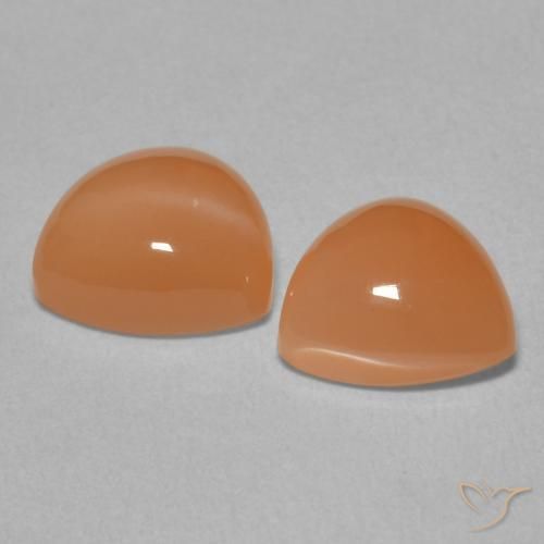 Shop natural 3.80ct 赤みがかったオレンジ ムーンストーン gems, トリリオン, from インド at GemSelect. In stock, global shipping!