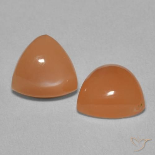 Shop natural 3.60ct ウォームアプリコットオレンジ ムーンストーン gems, トリリオン, from インド at GemSelect. In stock, global shipping!