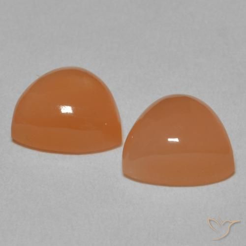 Shop natural 3.86ct 薄い赤みがかったオレンジ ムーンストーン gems, トリリオン, from インド at GemSelect. In stock, global shipping!