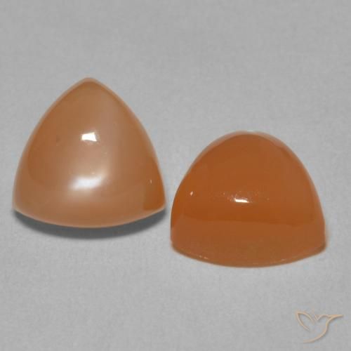 Shop natural 4.36ct ライトオレンジ ムーンストーン gems, トリリオン, from インド at GemSelect. In stock, global shipping!
