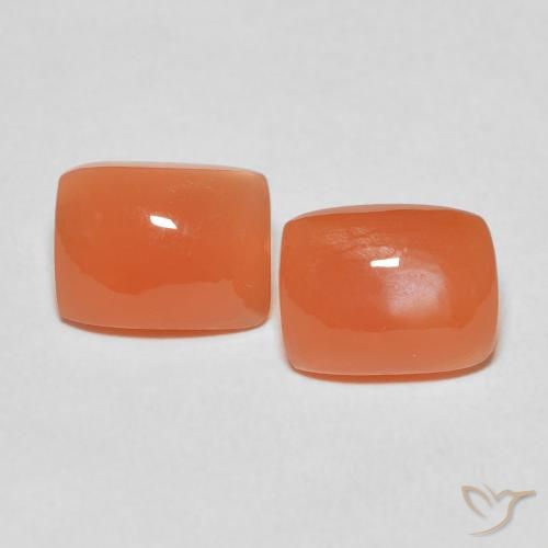 Shop natural 4.04ct ミディアムオレンジ ムーンストーン gems, クッション, from インド at GemSelect. In stock, global shipping!