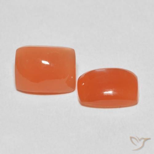 Shop natural 4.04ct ミディアムオレンジ ムーンストーン gems, クッション, from インド at GemSelect. In stock, global shipping!