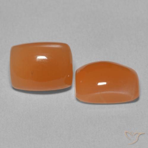 Shop natural 4.76ct ウォームアプリコットオレンジ ムーンストーン gems, クッション, from インド at GemSelect. In stock, global shipping!