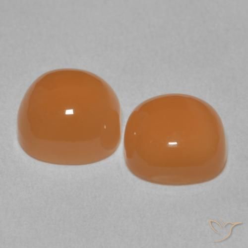 Shop natural 4.54ct ライトオレンジ ムーンストーン gems, クッション, from インド at GemSelect. In stock, global shipping!