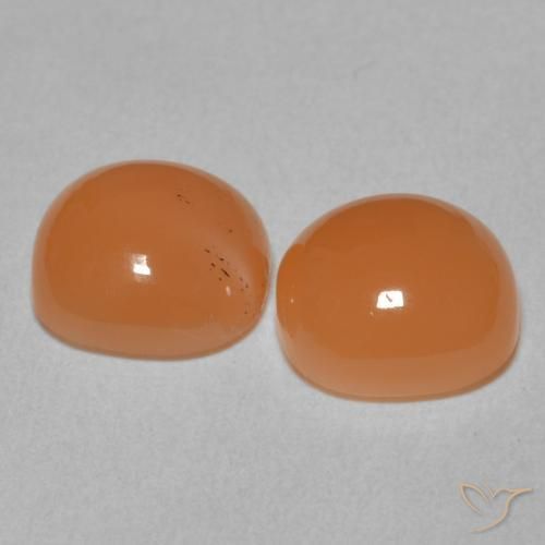 Shop natural 4.28ct ミディアムオレンジ ムーンストーン gems, クッション, from インド at GemSelect. In stock, global shipping!