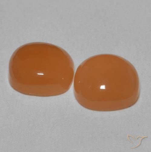 Shop natural 4.03ct ウォームアプリコットオレンジ ムーンストーン gems, クッション, from インド at GemSelect. In stock, global shipping!