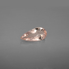 0.59カラットの天然ライトピンクモルガナイト（9×4.4 mm・洋梨の形）