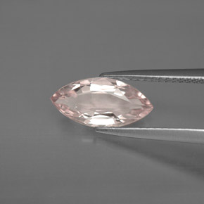 1.45カラットの天然ライトピンクモルガナイト（12×5.8 mm・マーキス）