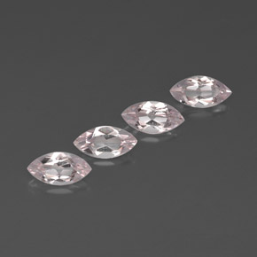 カラットの天然ライトピンクモルガナイト（8×4.1 mm・マーキス）