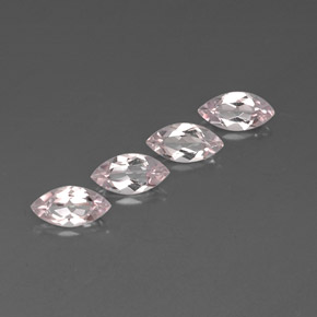 カラットの天然ライトピンクモルガナイト（8.1×4.1 mm・マーキス）