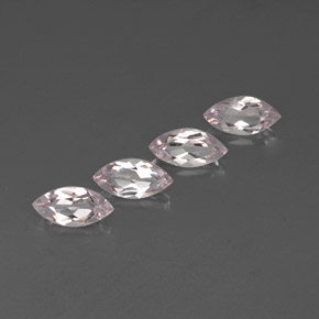 カラットの天然ライトピンクモルガナイト（8.1×4 mm・マーキス）