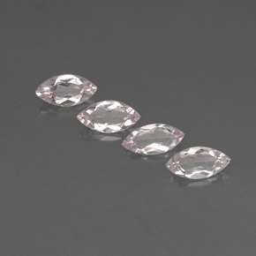 カラットの天然ライトピンクモルガナイト（8×4 mm・マーキス）