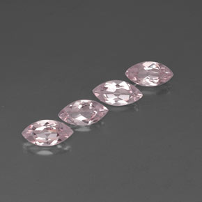 カラットの天然ライトピンクモルガナイト（8×4.1 mm・マーキス）