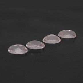 カラットの天然ライトピンクモルガナイト（7.2×5.1 mm・オーバルカット）