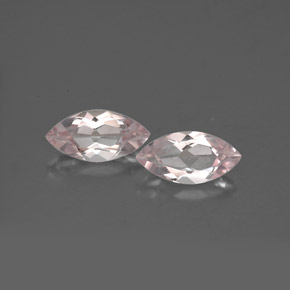 カラットの天然ライトピンクモルガナイト（8.1×4 mm・マーキス）