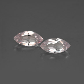 カラットの天然ライトピンクモルガナイト（8.1×4.1 mm・マーキス）