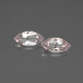 カラットの天然ライトピンクモルガナイト（8.1×4.1 mm・マーキス）