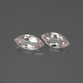 カラットの天然ライトピンクモルガナイト（8.1×4.1 mm・マーキス）
