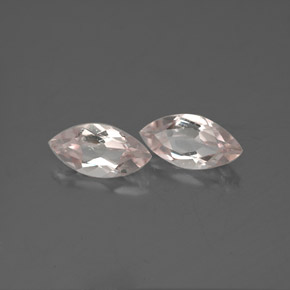 カラットの天然ライトピンクモルガナイト（7.9×4 mm・マーキス）