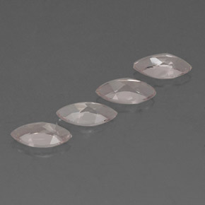 カラットの天然ライトピンクモルガナイト（8×4 mm・マーキス）