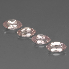 カラットの天然ライトピンクモルガナイト（7.9×4.1 mm・マーキス）