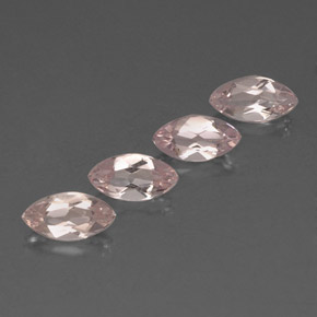 カラットの天然ライトピンクモルガナイト（7.9×4.1 mm・マーキス）