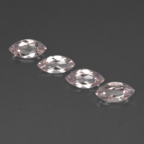 カラットの天然ライトピンクモルガナイト（8×4 mm・マーキス）