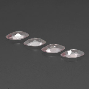 カラットの天然ライトピンクモルガナイト（8×4 mm・マーキス）