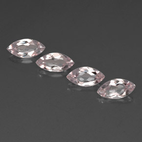 カラットの天然ライトピンクモルガナイト（8.1×4.1 mm・マーキス）