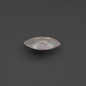 0.35カラットの天然ライトピンクモルガナイト（7.7×3.9 mm・マーキス）