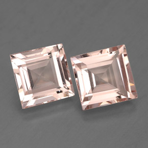 カラットの天然ライトピンクモルガナイト（7×7 mm・四角）