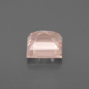 2.17カラットの天然ライトピンクモルガナイト（7.9×7.5 mm・四角）