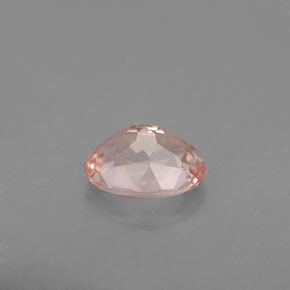 1.23カラットの天然ライトピンクモルガナイト（8×6.2 mm・オーバルカット）