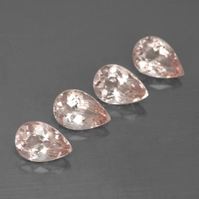 カラットの天然サーモンピンクモルガナイト（6×4.1 mm・洋梨の形）