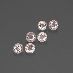 カラットの天然サーモンピンクモルガナイト（4.50 mm・ラウンドカット）