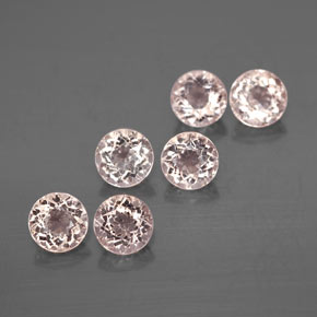カラットの天然サーモンピンクモルガナイト（4.60 mm・ラウンドカット）