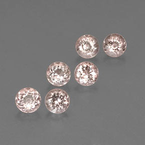 カラットの天然サーモンピンクモルガナイト（4.60 mm・ラウンドカット）