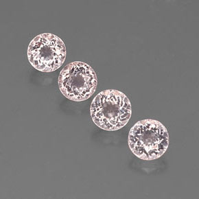 カラットの天然サーモンピンクモルガナイト（5.52 mm・ラウンドカット）