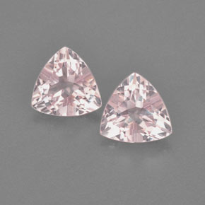 カラットの天然サーモンピンクモルガナイト（7.2×7 mm・トリリアント）